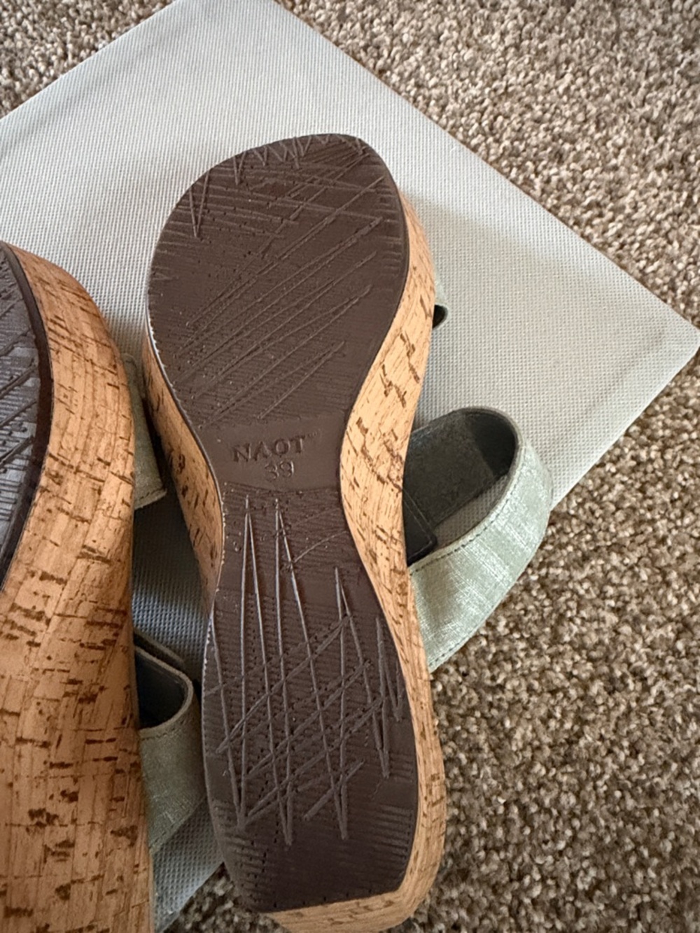 Naot Caveran Cork Wedge Sage Green Sandal. Worn Once. Excellent Condition! - Picture 9 of 9
